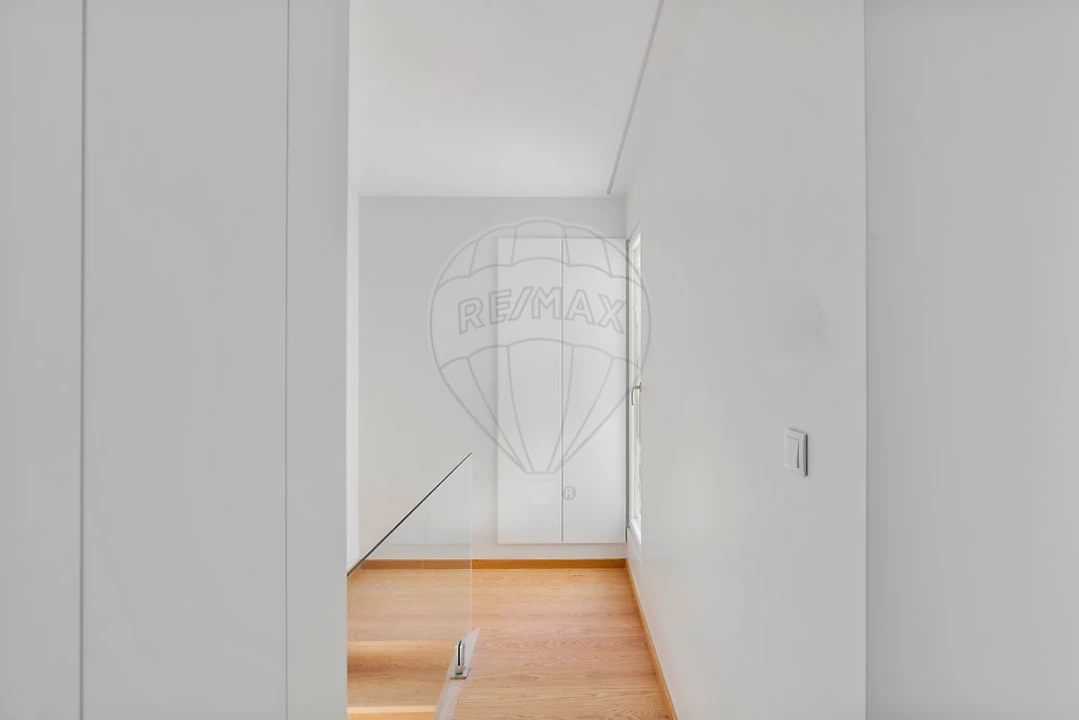 Moradia T3 para Venda em São Domingos de Rana Foto 21