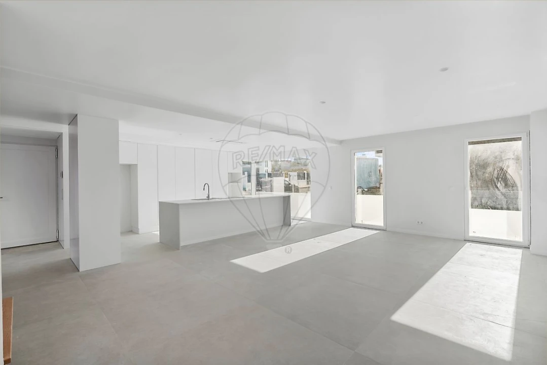 Moradia T3 para Venda em São Domingos de Rana Foto 11