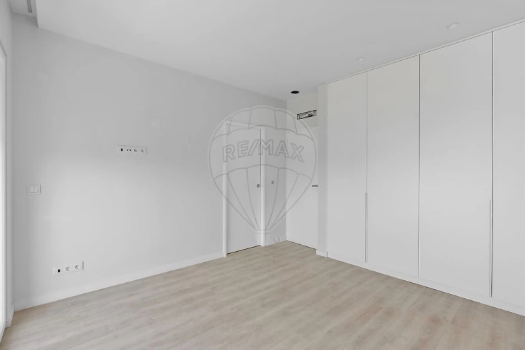 Moradia T3 para Venda em São Domingos de Rana Foto 31