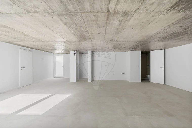 Moradia T3 para Venda em São Domingos de Rana Foto 39