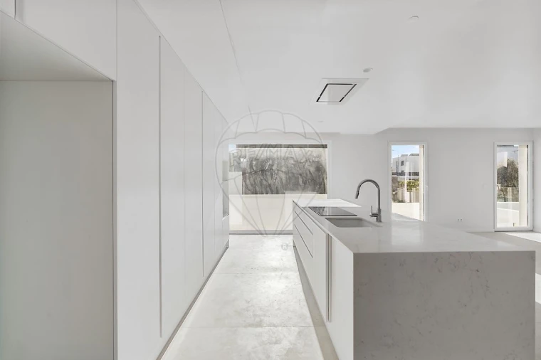 Moradia T3 para Venda em São Domingos de Rana Foto 9