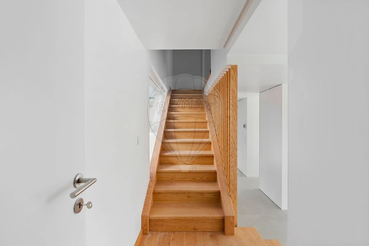 Moradia T3 para Venda em São Domingos de Rana Foto 19