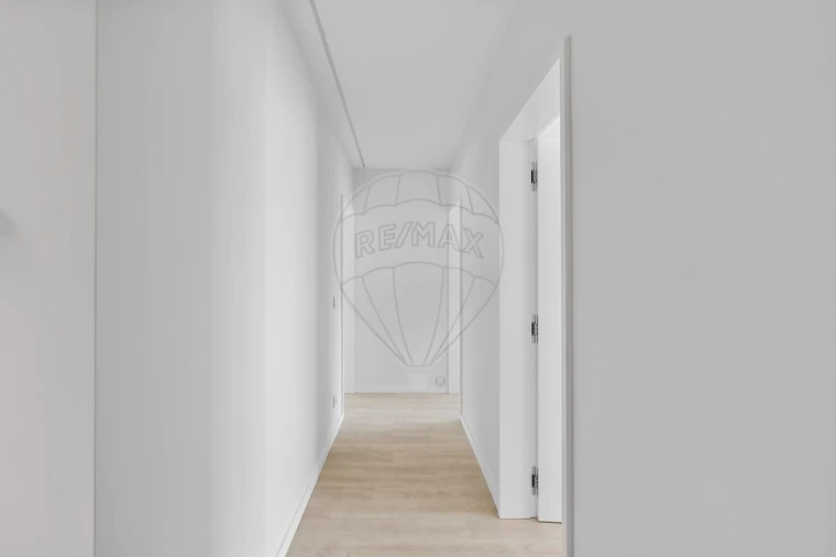 Moradia T3 para Venda em São Domingos de Rana Foto 22