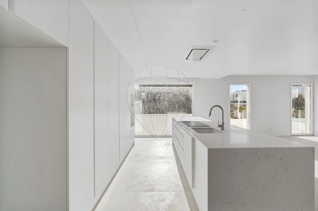 Moradia T3 para Venda em São Domingos de Rana Foto 9