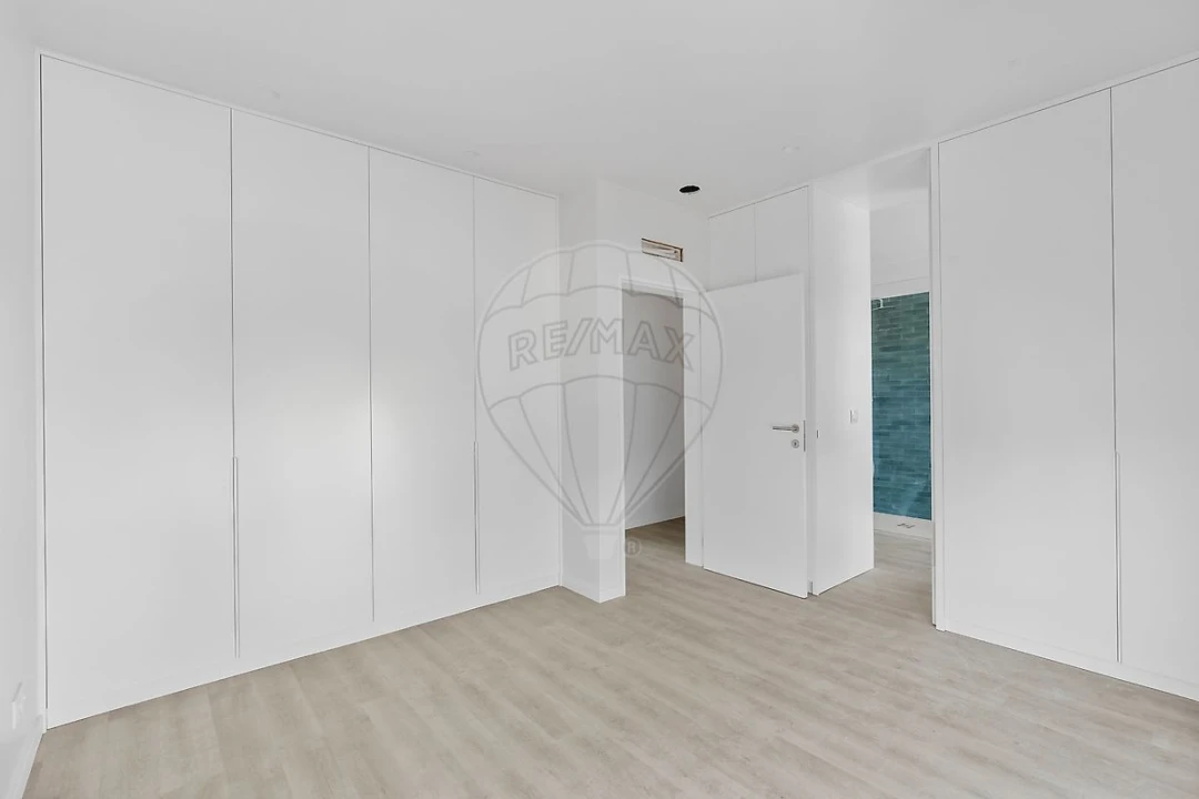 Moradia T3 para Venda em São Domingos de Rana Foto 35