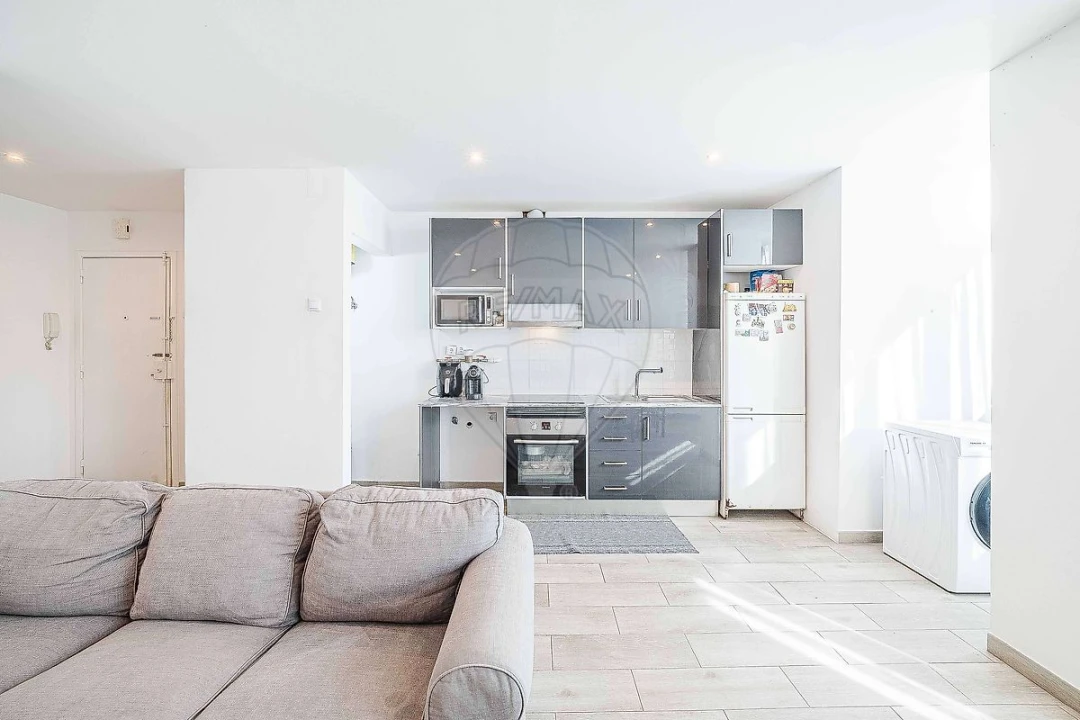 Apartamento T2 para Venda em Falagueira-Venda Nova Foto 3