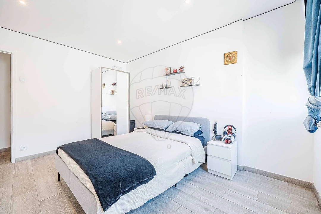 Apartamento T2 para Venda em Falagueira-Venda Nova Foto 14