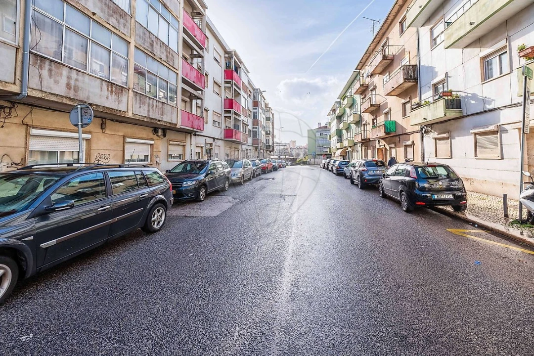 Apartamento T2 para Venda em Falagueira-Venda Nova Foto 21