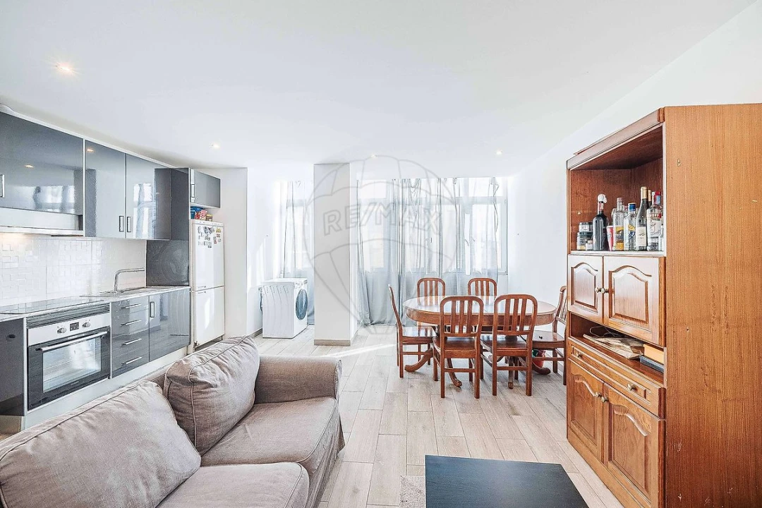 Apartamento T2 para Venda em Falagueira-Venda Nova Foto 1