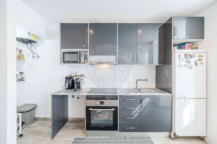 Apartamento T2 para Venda em Falagueira-Venda Nova Foto 5