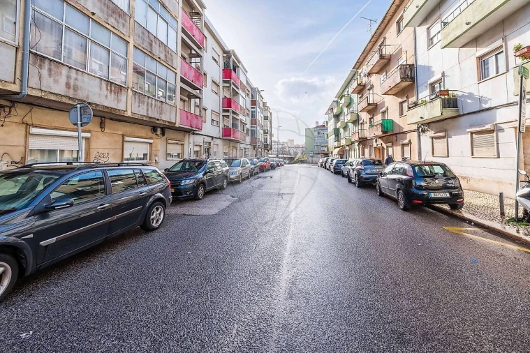Apartamento T2 para Venda em Falagueira-Venda Nova Foto 21