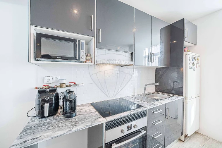 Apartamento T2 para Venda em Falagueira-Venda Nova Foto 6