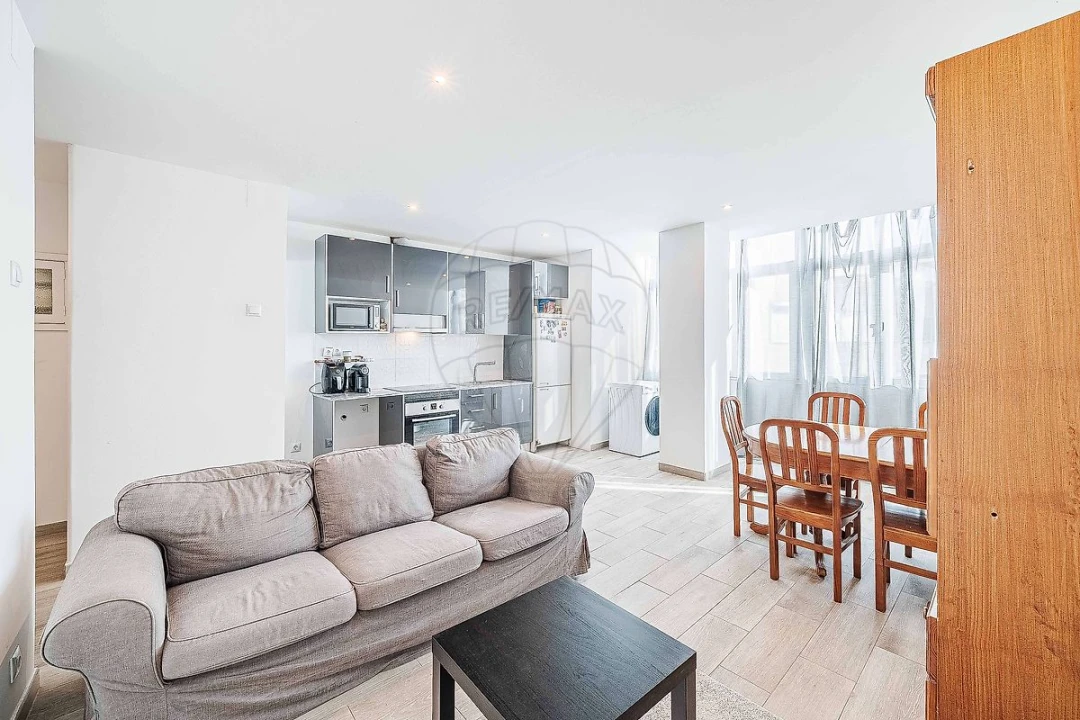 Apartamento T2 para Venda em Falagueira-Venda Nova Foto 2