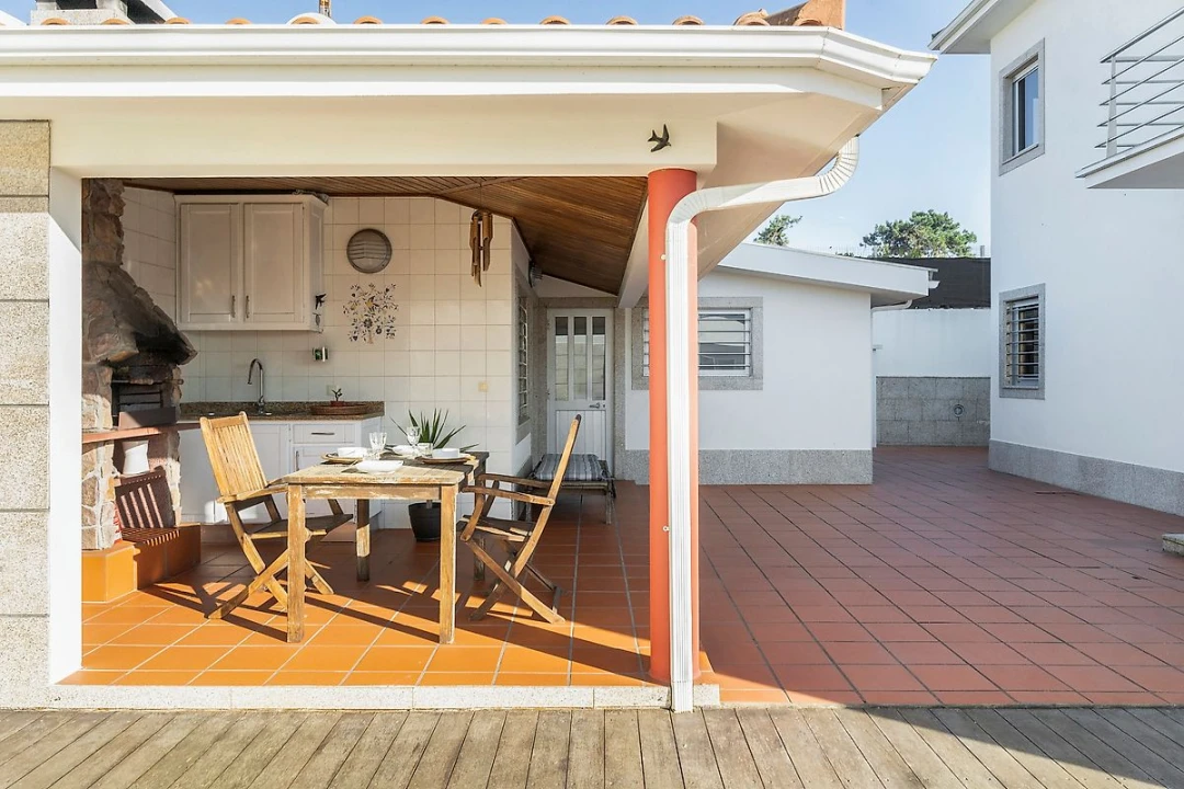 Moradia T4 para Venda em Mindelo Foto 29