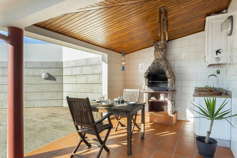 Moradia T4 para Venda em Mindelo Foto 28