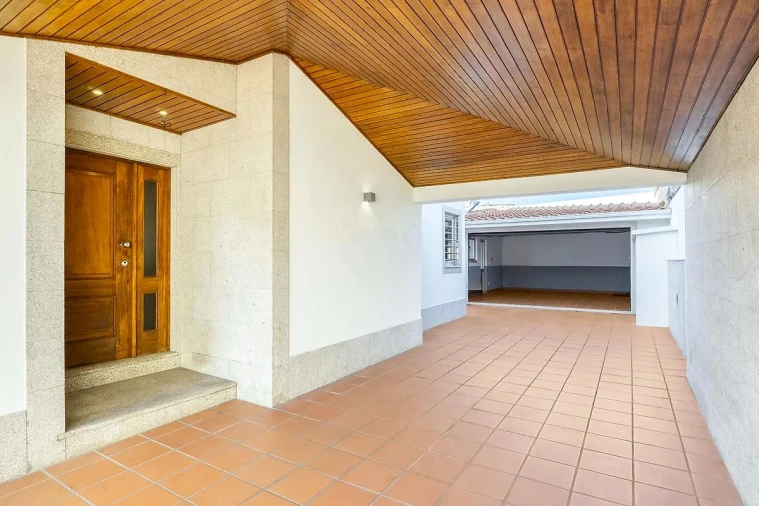 Moradia T4 para Venda em Mindelo Foto 4