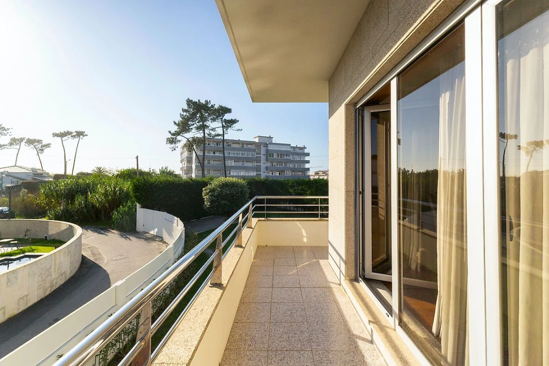 Moradia T4 para Venda em Mindelo Foto 26