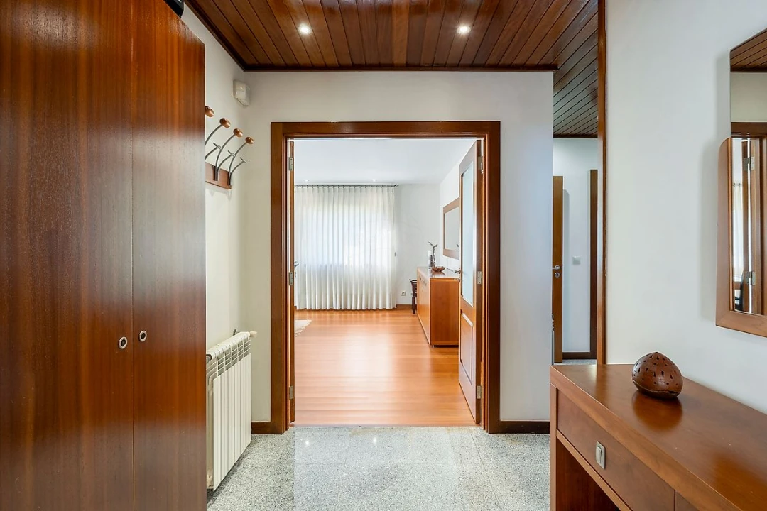 Moradia T4 para Venda em Mindelo Foto 5