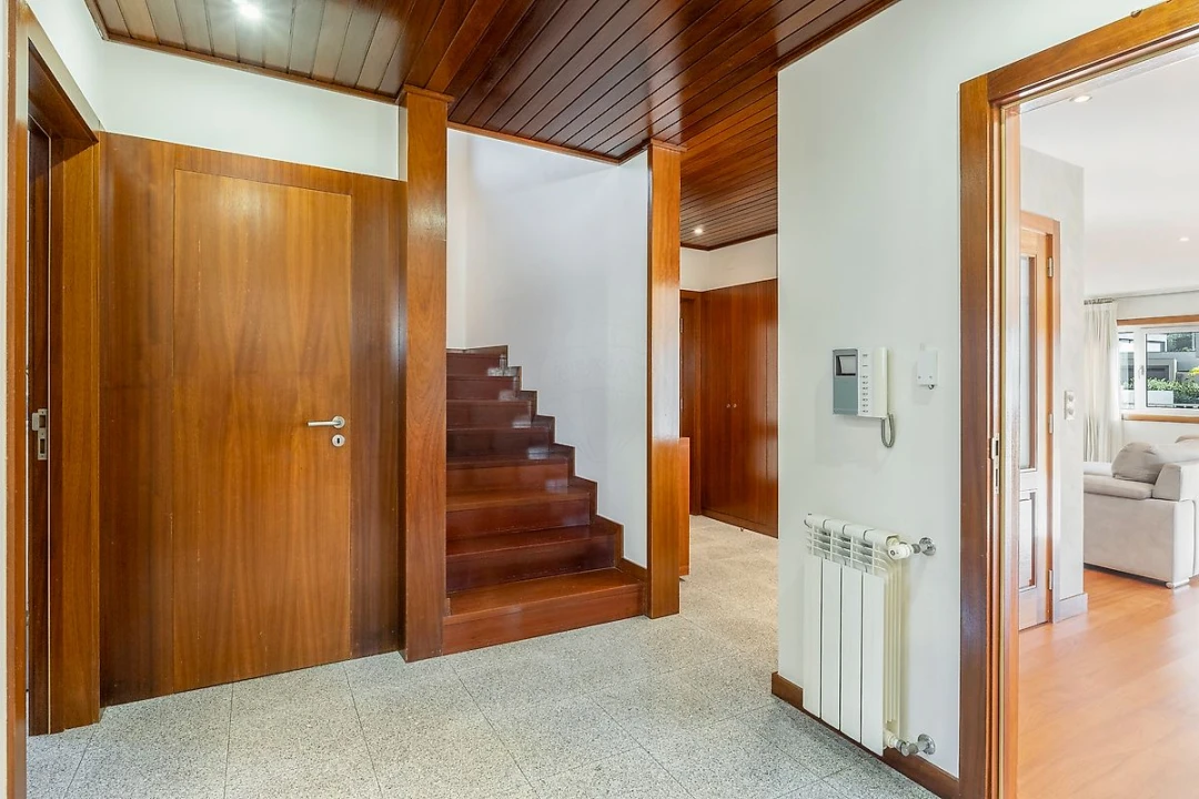 Moradia T4 para Venda em Mindelo Foto 17