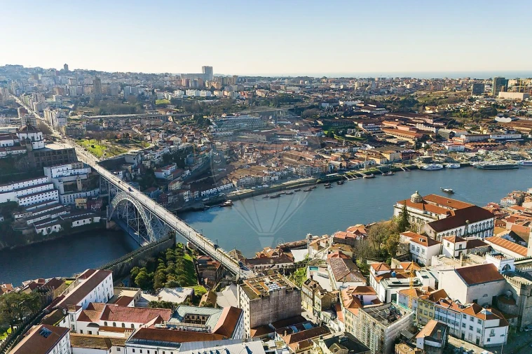 Apartamento T2 para Venda em Cedofeita, Santo Ildefonso, Sé, Miragaia, São Nicolau e Vitória Foto 37