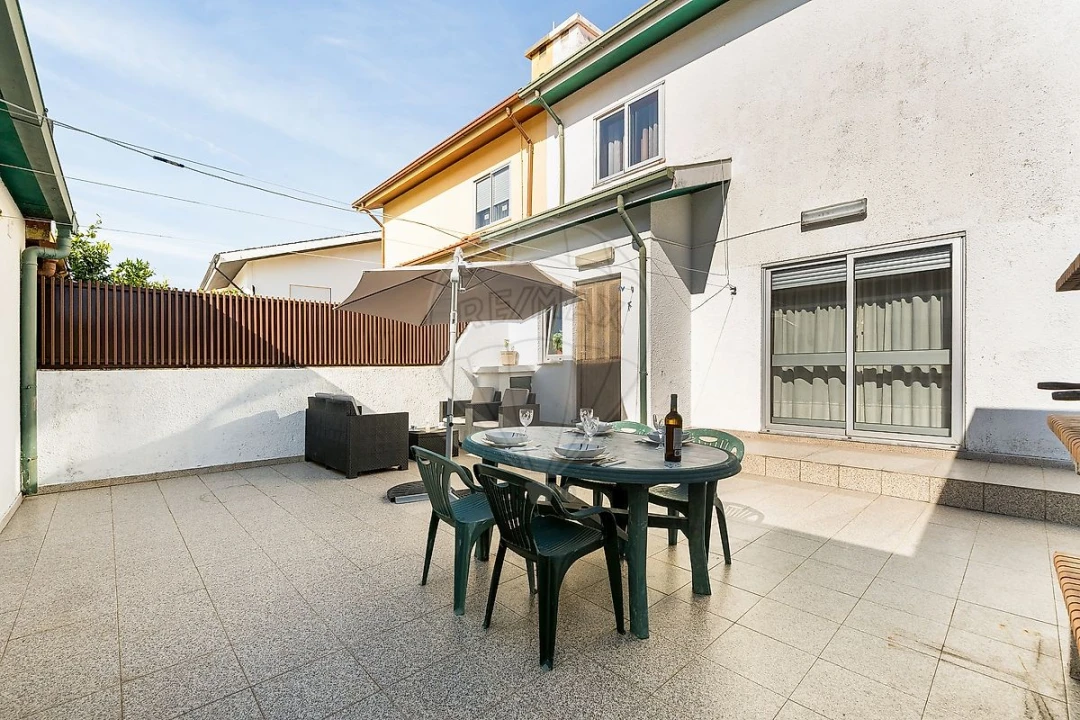 Moradia T3 para Venda em Vila Nova da Telha Foto 22