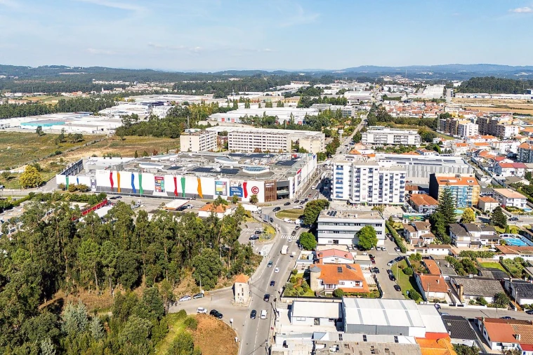 Moradia T3 para Venda em Vila Nova da Telha Foto 32