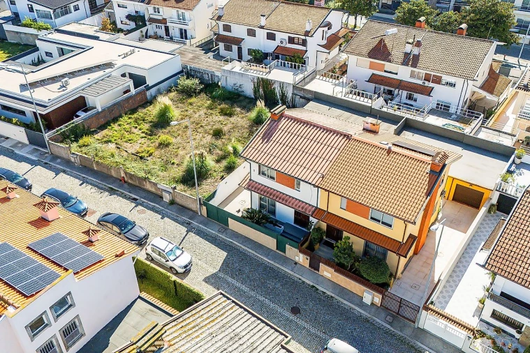 Moradia T3 para Venda em Vila Nova da Telha Foto 29