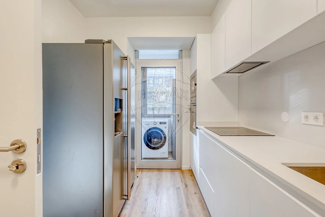 Apartamento T4 para Arrendamento em Aldoar, Foz do Douro e Nevogilde Foto 23