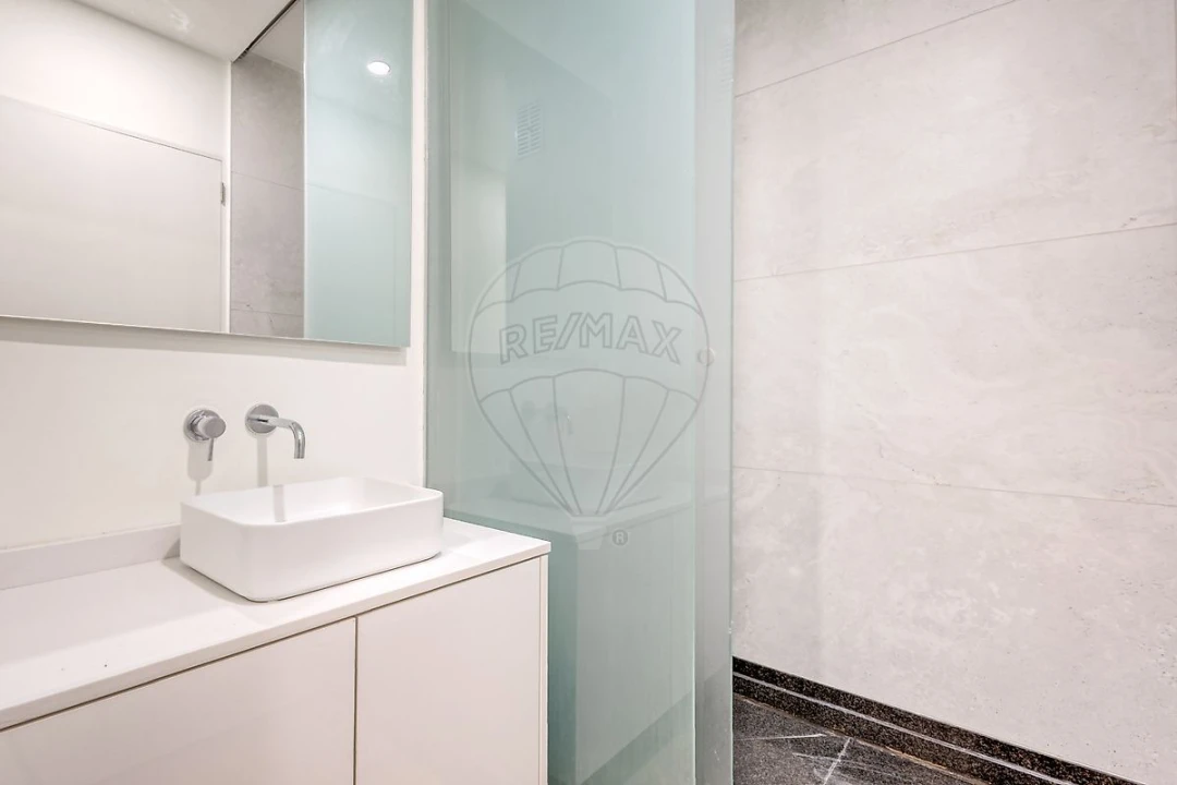 Apartamento T4 para Arrendamento em Aldoar, Foz do Douro e Nevogilde Foto 10