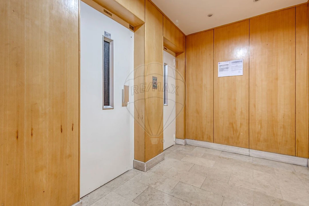 Apartamento T4 para Arrendamento em Aldoar, Foz do Douro e Nevogilde Foto 29