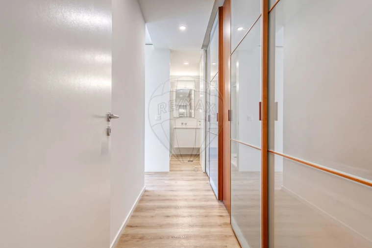 Apartamento T4 para Arrendamento em Aldoar, Foz do Douro e Nevogilde Foto 18