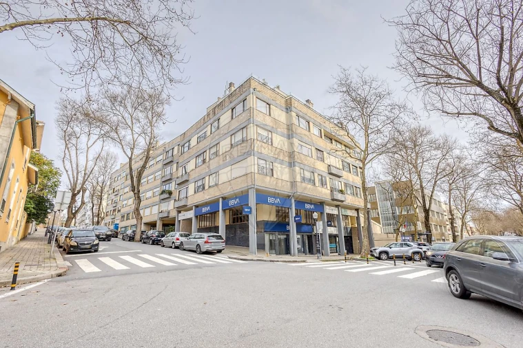 Apartamento T4 para Arrendamento em Aldoar, Foz do Douro e Nevogilde Foto 1