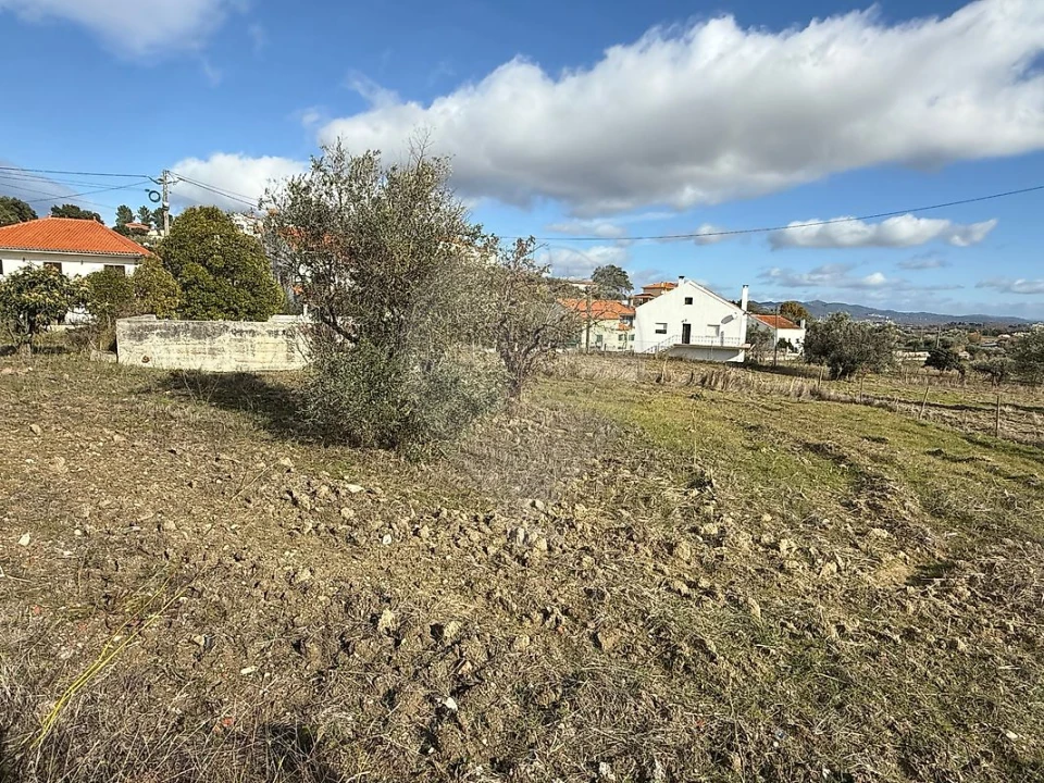 Terreno para Venda em Telhado Foto 14