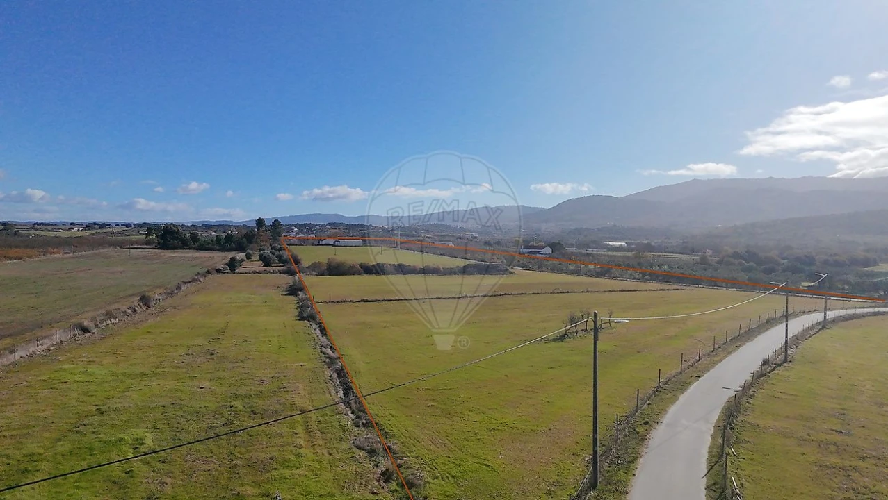 Terreno para Venda em Telhado Foto 26
