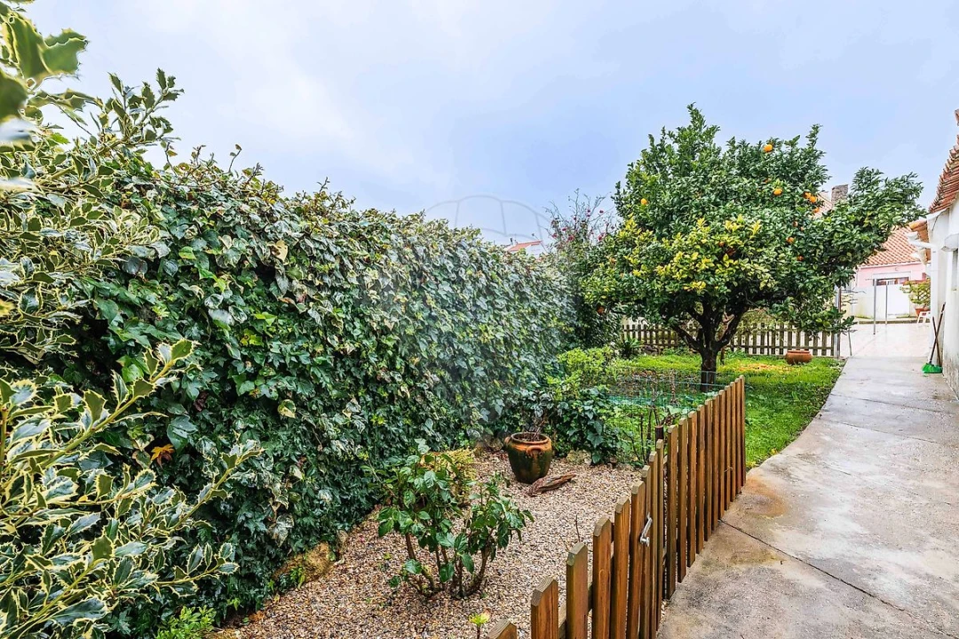 Moradia T4 para Venda em Algueirão-Mem Martins Foto 43