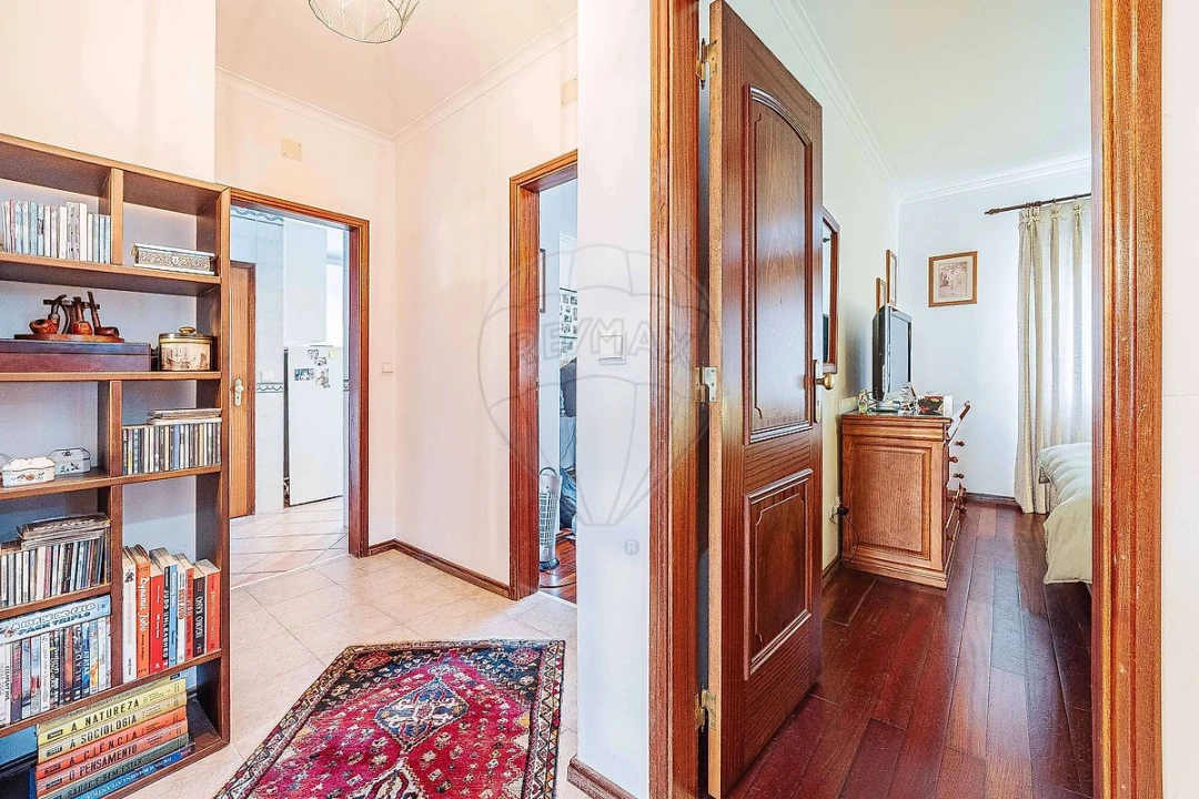 Moradia T4 para Venda em Algueirão-Mem Martins Foto 24