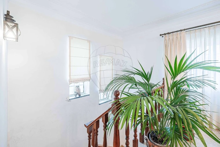 Moradia T4 para Venda em Algueirão-Mem Martins Foto 8