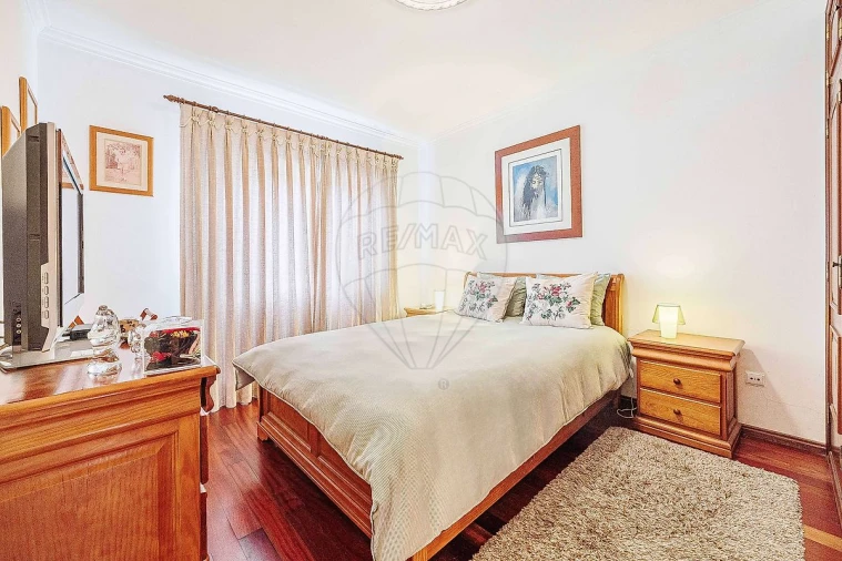 Moradia T4 para Venda em Algueirão-Mem Martins Foto 20