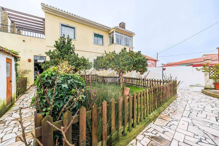 Moradia T4 para Venda em Algueirão-Mem Martins Foto 40