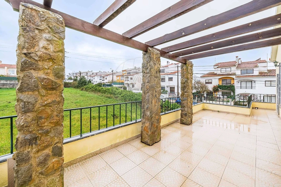 Moradia T4 para Venda em Algueirão-Mem Martins Foto 28