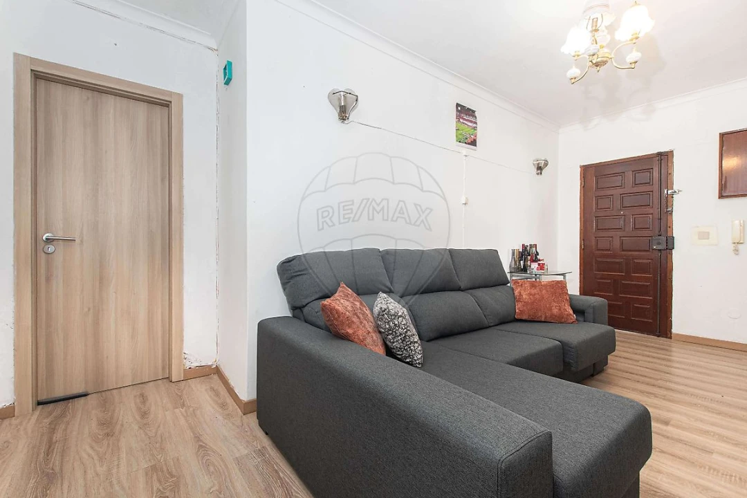 Apartamento T2 para Venda em Vila Franca de Xira Foto 2