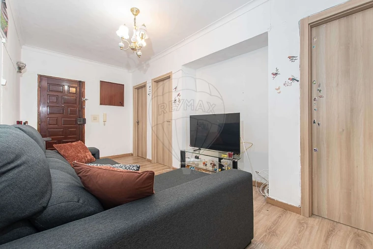 Apartamento T2 para Venda em Vila Franca de Xira Foto 4