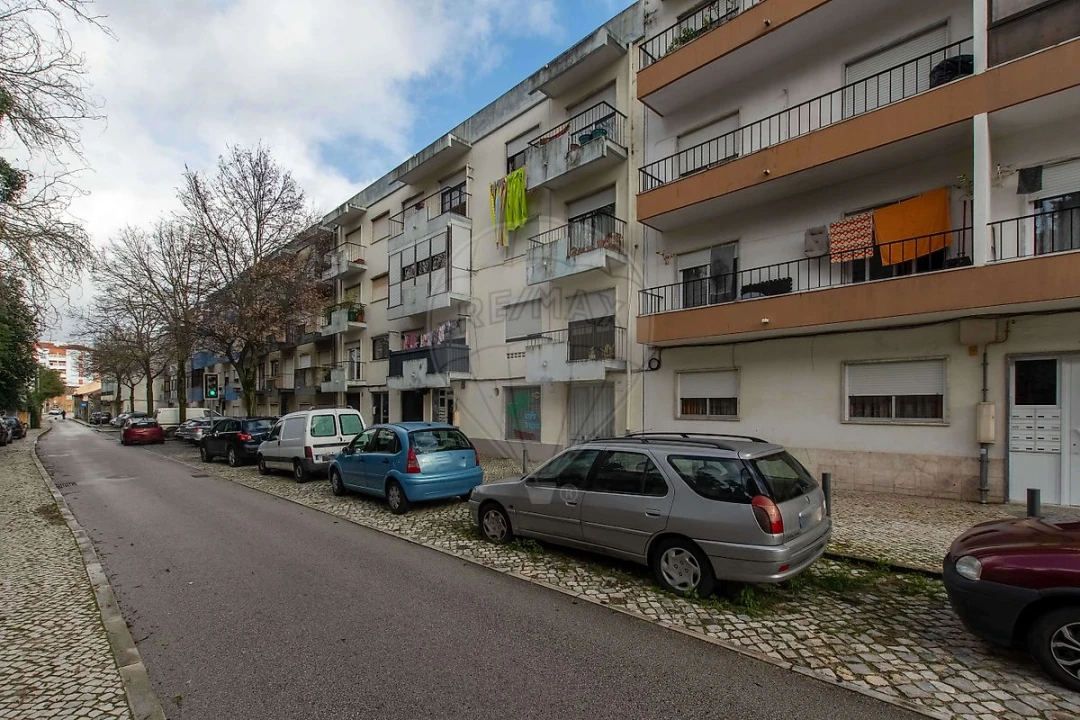Apartamento T2 para Venda em Vila Franca de Xira Foto 15
