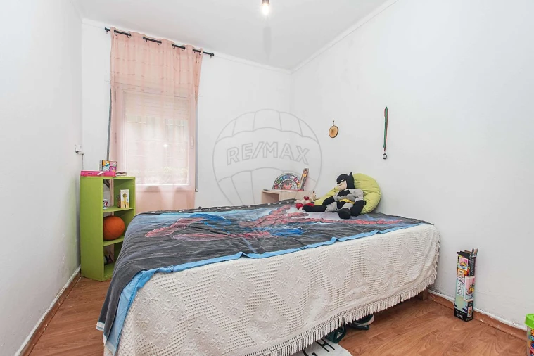 Apartamento T4 para Venda em Agualva e Mira-Sintra Foto 5