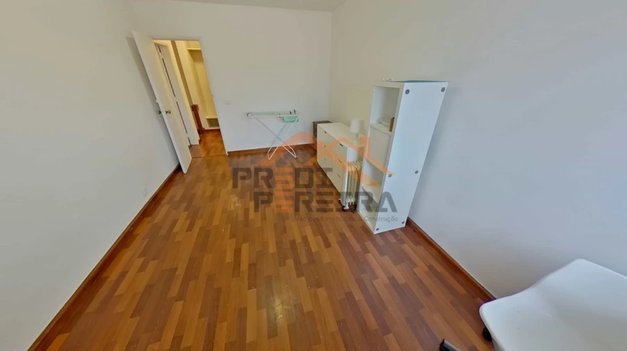 Apartamento T3 para Venda em Santo António dos Cavaleiros e Frielas Foto 20