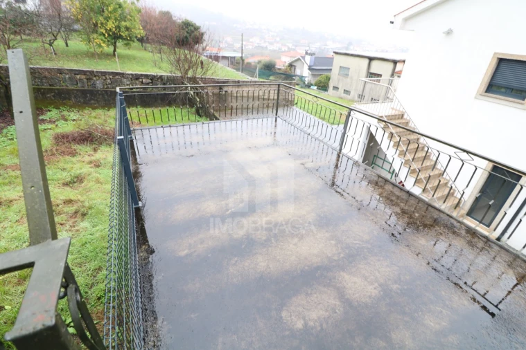 Moradia T3 para Arrendamento em Povoa de Lanhoso (N. Senhora do Amparo) Foto 22