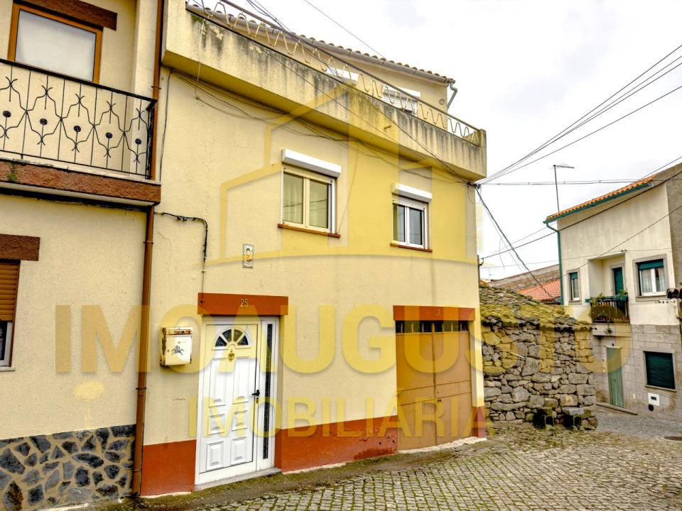 Moradia T4 para Venda em Mêda, Outeiro de Gatos e Fonte Longa Foto 1