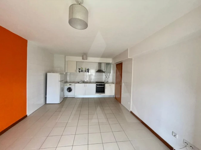 Apartamento T1 para Arrendamento em Aradas Foto 2