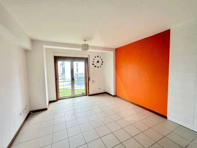 Apartamento T1 para Arrendamento em Aradas Foto 8