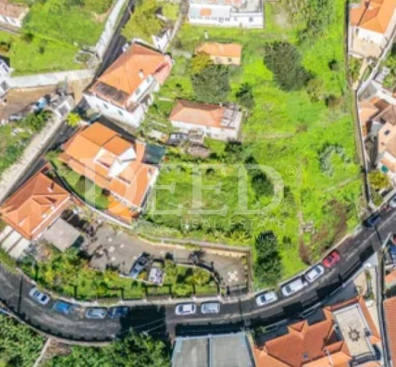 Terreno para Venda em Funchal (Santa Maria Maior) Foto 2